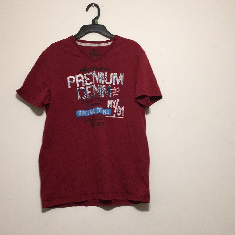 Vintage Xios New York man’s t-shirt, wine red